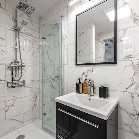 Rentplanet - Slonimskiego Ii Daire