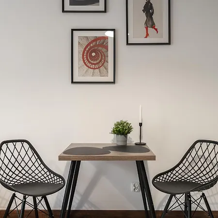 Rentplanet - Slonimskiego Ii Daire