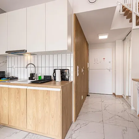 Rentplanet - Slonimskiego Ii Appartamento