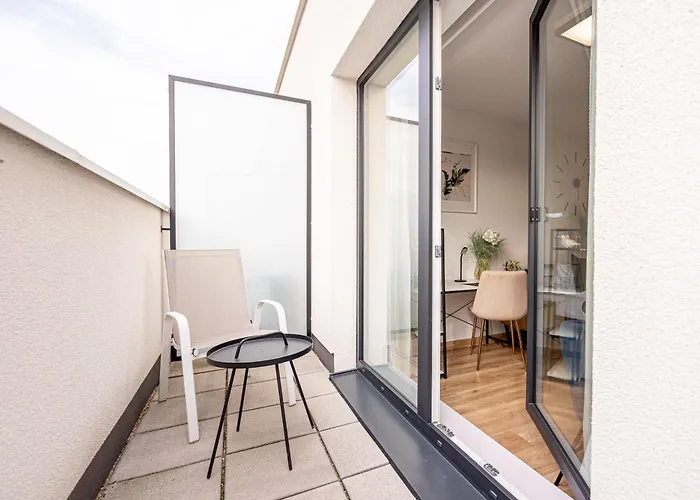 Rentplanet - Slonimskiego Ii Apartment