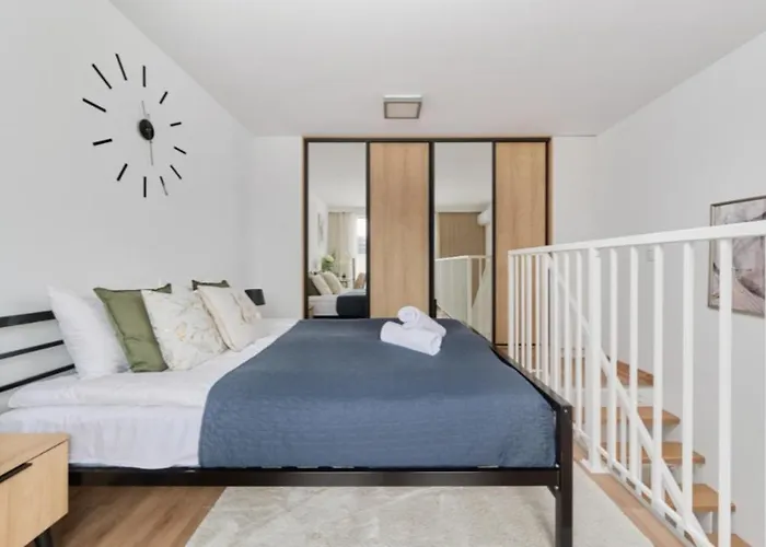 Rentplanet - Slonimskiego Ii Apartment *