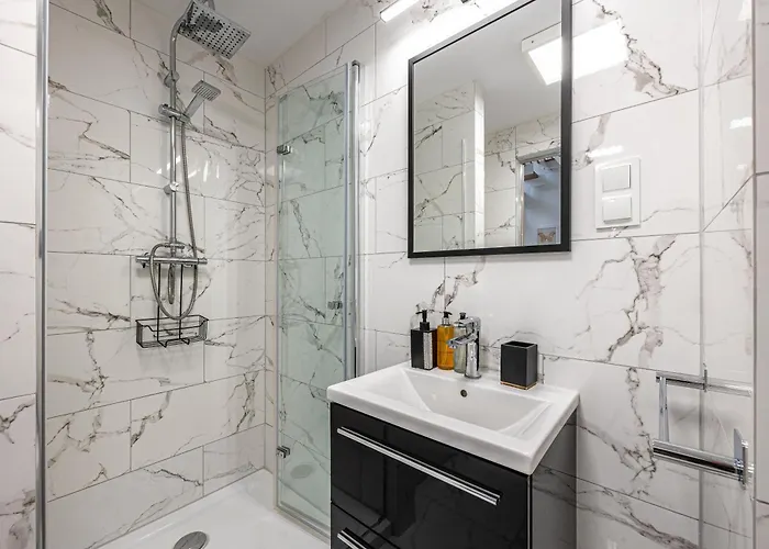 Rentplanet - Slonimskiego Ii Apartment